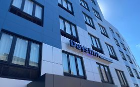 Days Inn By Wyndham Bronx Nyc