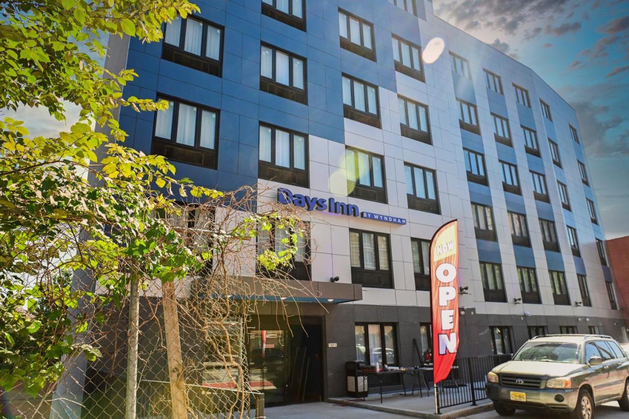 Days Inn By Wyndham Bronx Nyc New York Exterior photo