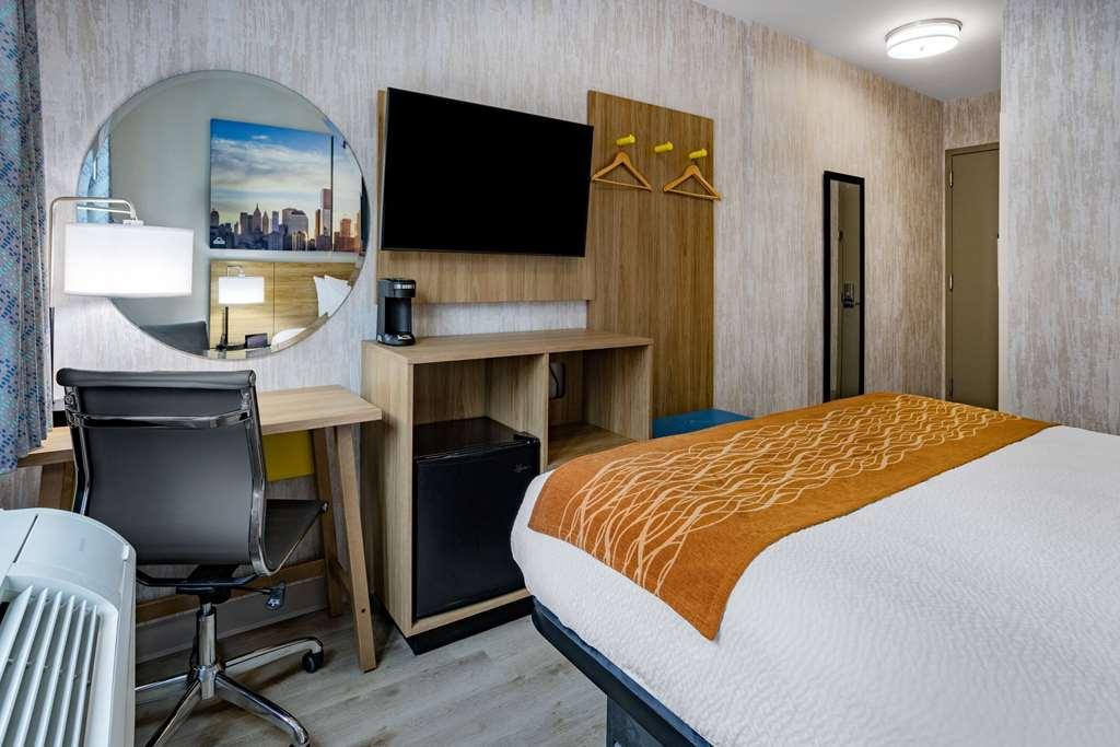 Days Inn By Wyndham Bronx Nyc New York Room photo