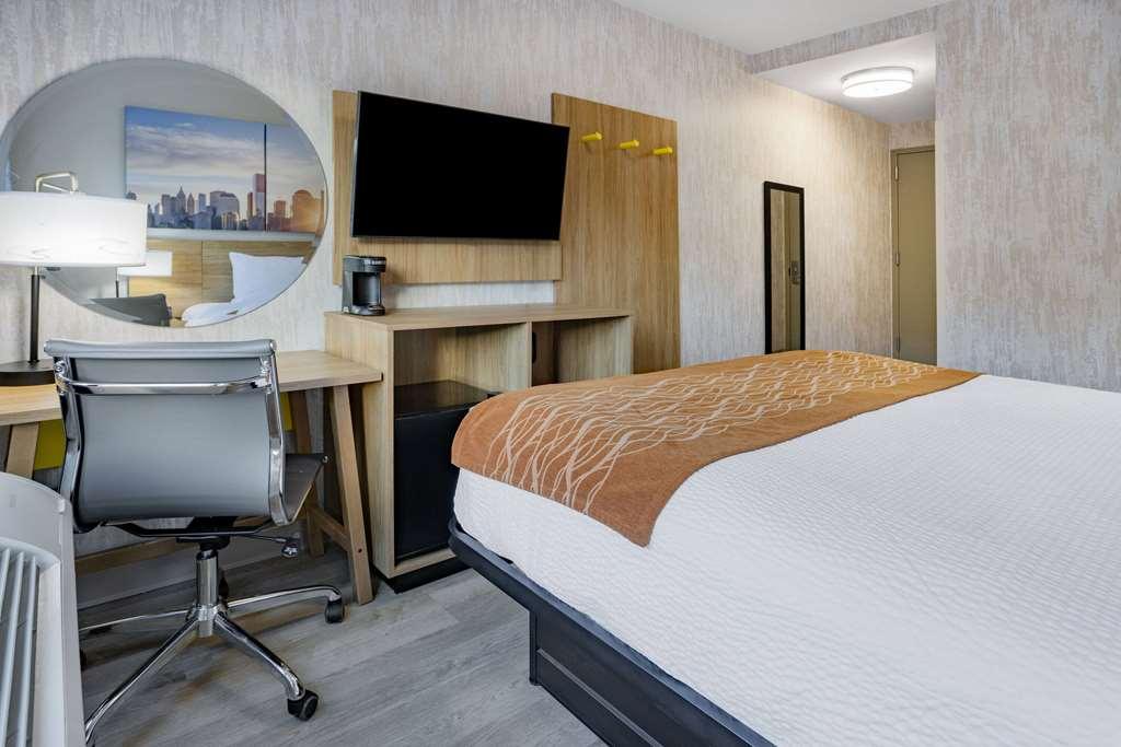 Days Inn By Wyndham Bronx Nyc New York Room photo